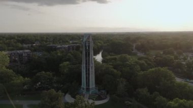 Naperville USA şehir merkezinin geniş bir görüntüsü. - Evet. Yüksek kalite 4k görüntü