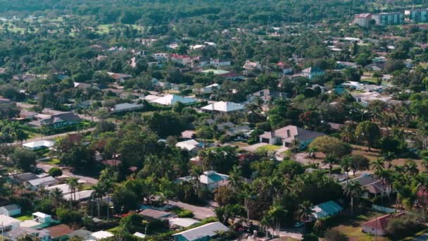Ataque Zoom Drone Subúrbio Nápoles Bairros Flórida Tiro Imobiliário Imagens — Vídeo de Stock