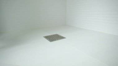 Modern Banyo 'nun elementleri. Evde duş var, gayrimenkul. Görüntüleri taşı. Yüksek kalite 4k görüntü