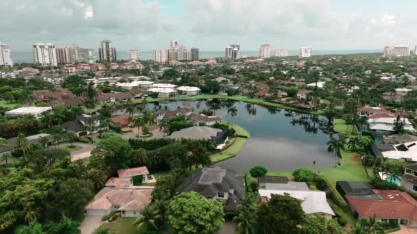 Napoli Deki Evlerin Hava Görüntüleri Florida Daki Mahalleler Gayrimenkul Fotoğrafı — Stok video