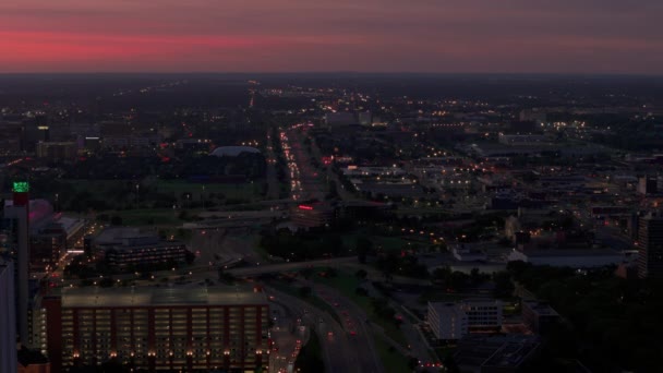 デトロイト ミシガン アメリカ イブニングタイムの空中撮影 高品質の4K映像 — ストック動画