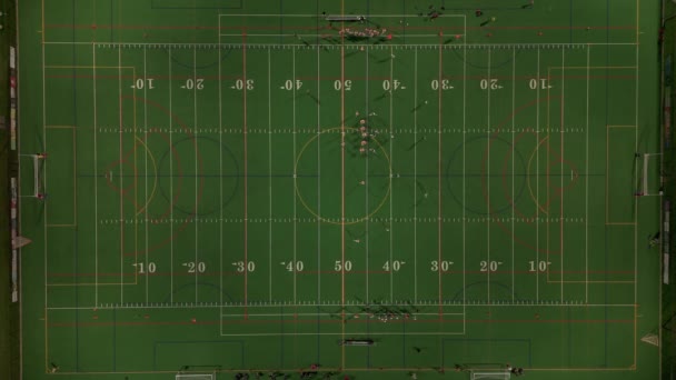 Les Équipes Américaines Football Jouent Nuit Zoom Haut Bas Drone — Video
