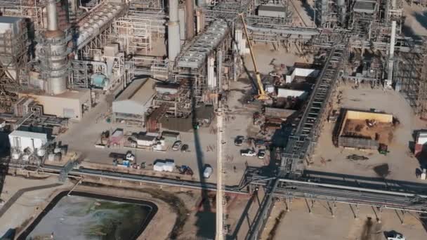 Nagranie Lotnicze Zakładu Petrochemicznego Rafinerii Ropy Naftowej Gazu Szeroki Strzał — Wideo stockowe