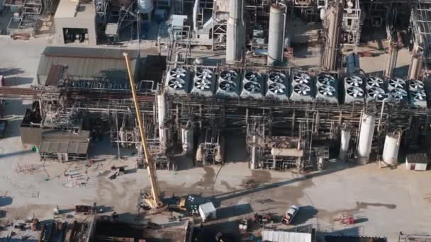 Nagranie Dronów Instalacji Petrochemicznej Rafinerii Ropy Naftowej Gazu Szeroki Strzał — Wideo stockowe