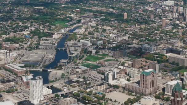 Drone Bred Udsigt Downtown Milwaukee Michigan Kystlinje Wisconsin Usa Høj – Stock-video