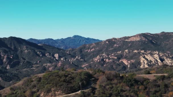 Drone Vidsträckt Utsikt Över Kullar Och Berg Santa Barbara County — Stockvideo