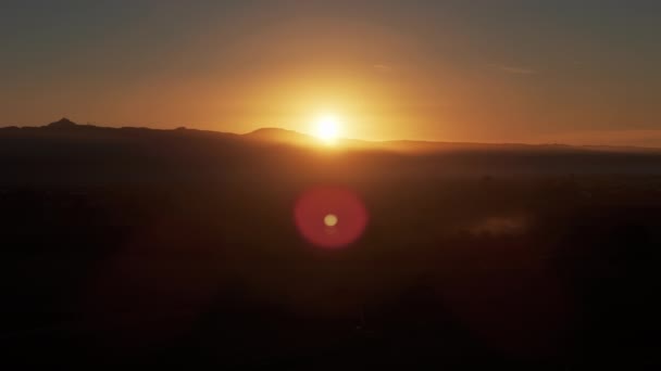 Ανατολή Ηλιοβασίλεμα Τοπίο Των Αμπελώνων Γεωργικών Αγρών Στην Ύπαιθρο Σειρές — Αρχείο Βίντεο