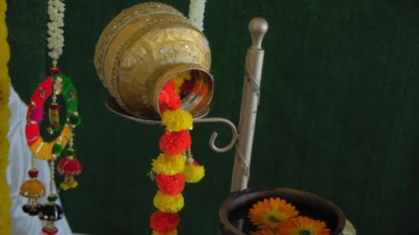 Gros Plan Sur Mariage Hindou Indien Éléments Traditionnels Décoration Images — Video