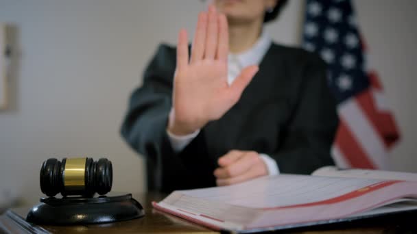 Judecătorii Își Dau Mâna Judecătorul Lemn Împușcat Aproape Înregistrare Înaltă — Videoclip de stoc