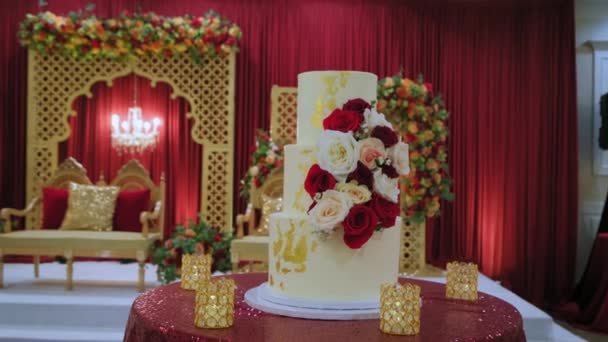 Close Shot Decorated Wedding Cake Event High Quality Footage — Stock Video