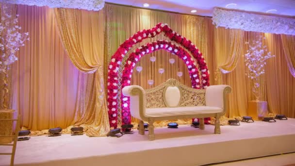 Bir Düğün Salonu Dekorasyonu Unsuru Kamerayı Çek Yüksek Kalite Görüntü — Stok video