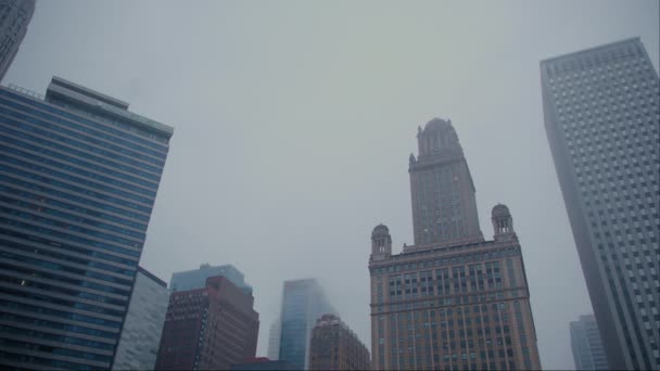 Ευρεία Άποψη Των Στοιχείων Στο Κέντρο Του Σικάγο Κάτω Από — Αρχείο Βίντεο