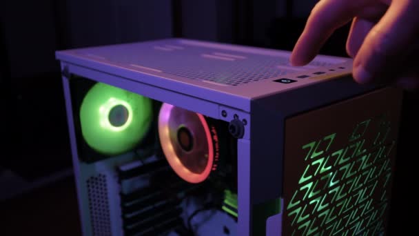 Kikapcsolás Személyi Számítógép Rgb Fény Hűtőegység Ventilátor Stílusos Modern Igen — Stock videók