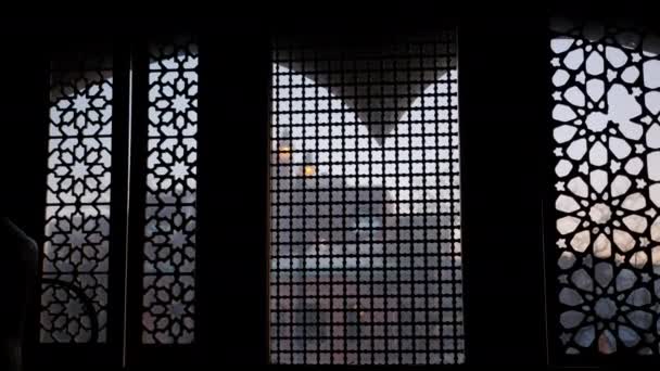 Турецький Орнамент Вікні Приміщенні Широкий Постріл Високоякісні Кадри — стокове відео