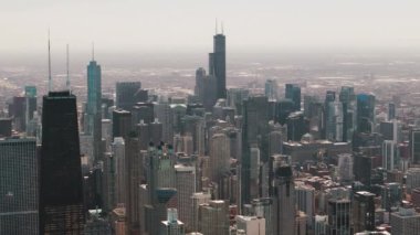Chicago şehir merkezinin silueti. İHA görüntüsü. Yüksek kalite 4k görüntü