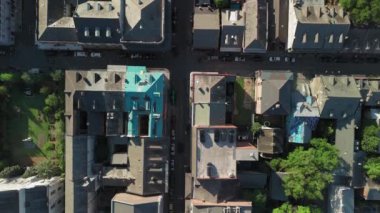 New Orleans 'ın merkezindeki Louisiana' da İHA 'nın yukarıdan aşağı görüntüsü. Yüksek kalite 4k görüntü