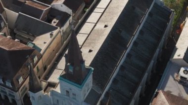 New Orleans, Louisiana 'nın merkezindeki hava aracının yukarıdan aşağı görüntüsü. Yüksek kalite 4k görüntü