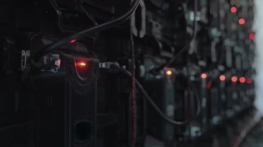Sahnedeki büyük LED ekranın arkası. Kapatın. Yüksek kalite 4k görüntü