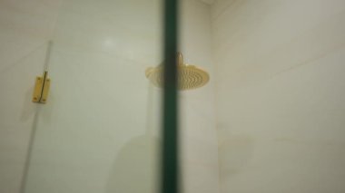Modern Banyo Musluğunun Elementleri 'nin yakın görüntüsü. Kamerayı çek. Yüksek kalite 4k görüntü