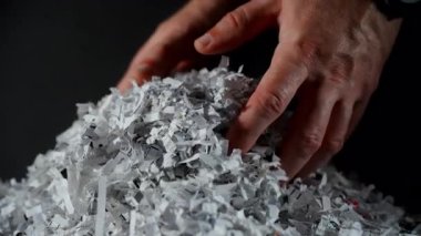 Kağıt ofis belgelerinin işçilerin elinde yakın plan görüntüsü. - Evet. Yüksek kalite 4k görüntü