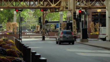 Chicago Downtown Rush 'ın geniş bir manzarası var. Şehir Hayatı Hareketi. Şikago İl. ABD 10 Ekim 2024. Yüksek kalite 4k görüntü