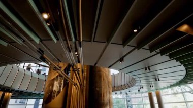 Starbucks Reserve Roastery, Chicago II 'nin modern iç mimarisi. ABD. 6 Eylül 2024. Yüksek kalite 4k görüntü