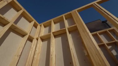 Yeni Ev Ahşap Kirişleri İnşaat Alanı. Yüksek kalite 4k görüntü