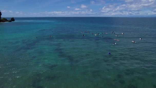 Вид Воздуха Океан Волнами Серфингистами Линии Бали Пляж Паданг Паданг — стоковое видео