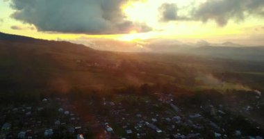 Ruteng, Doğu Nusa Tenggara, Endonezya çevresindeki hava manzarası. 