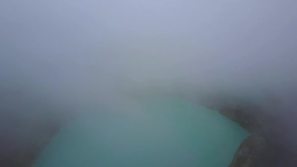 Frühen Morgen Neblige Luftaufnahme Der Kelimutu Drei Farbigen Seen East — Stockvideo