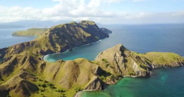 Komodo Ulusal Parkı, Labuan Bajo, Doğu Nusa Tenggara, Endonezya 'daki Palau Padar Adası Hava Görüntüsü.