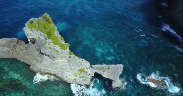 Widok Lotu Ptaka Pobliżu Plaży Atuh Nusa Penida Bali Indonezja — Wideo stockowe