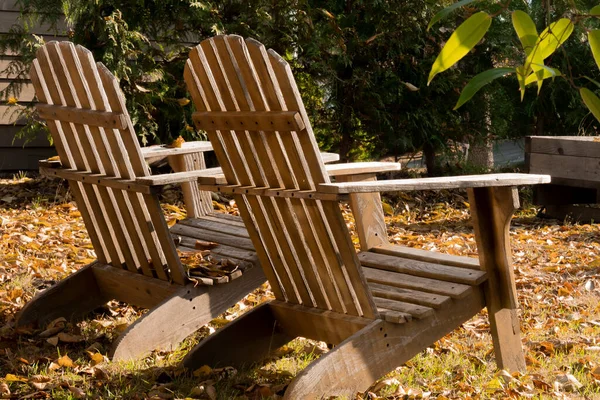 Image Two Old Wooden Patio Chairs Side Side Late Autumn — Stock Photo, Image