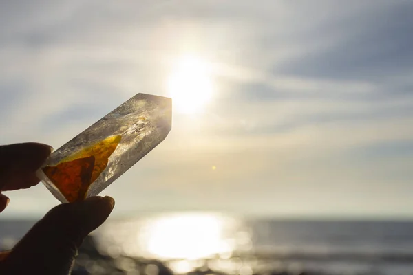 Close Image Hand Holding Clear Quartz Crystal Tower Colorful Sunset — Stock Photo, Image