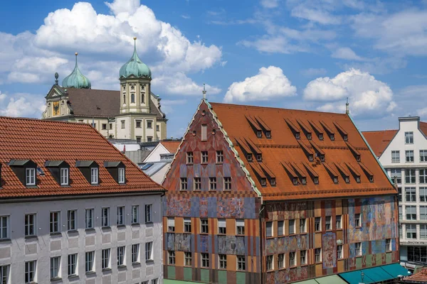 Stadsgezicht Van Augsburg Met Uitzicht Het Historische Renaissance Stadhuis Rechtenvrije Stockafbeeldingen