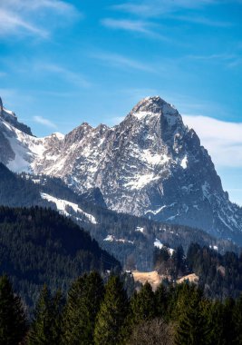 Bavyera 'daki Waxenstein Dağı ile Alp manzarası