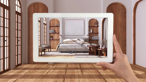 强化现实概念 基于Ar应用的手持式手持式平板 用于模拟家具 并在日本居室地板空旷的室内设计产品 — 图库照片