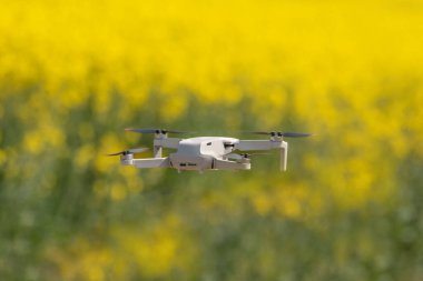 Gözyaşı tarlasında denetleme dronu çiçek açtı