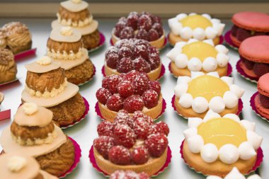 Ahududu limon tertlets Fransızca macaroons pasta kurabiye