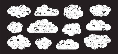 Kara tahtada bulut gökyüzü tebeşiri, çocuk pastel karalama tahtada beyaz pastel çocuk unsuru, siyah bg 'ye çizilmiş boya fırçası el, sevimli hava ikonu, çocuksu karalama balonu. Vektör illüstrasyonu