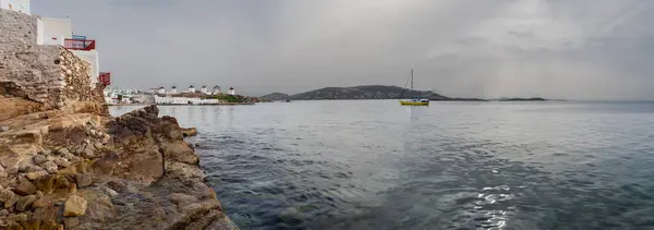Blick Auf Die Windmühlen Der Insel Mykonos Griechenland Stockbild