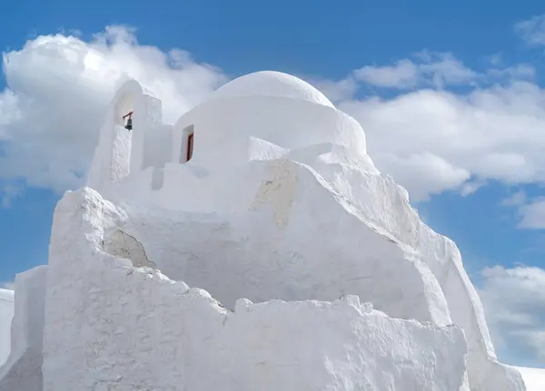 Die Orthodoxe Paraportiani Kirche Ist Ein Wahrzeichen Der Insel Mykonos Stockbild