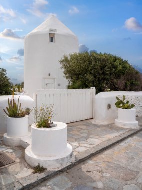 Yunanistan 'daki Mykonos adasının Beyaz Yel değirmeni