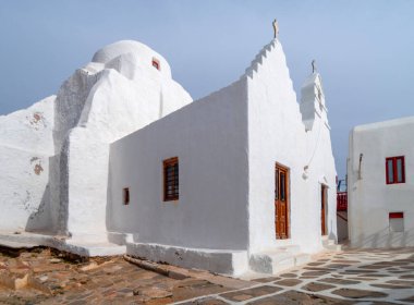 Ortodoks Paraportiani Kilisesi Yunanistan 'daki Mykonos adasının bir simgesidir.