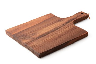 Kırsal mutfak tahta tahtası beyaz arka planda izole edilmiş. kırpma yolu