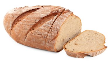 Beyaz arka planda izole edilmiş dilimleri olan taze pişmiş ekmek. kırpma yolu
