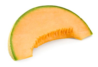 Dilimlenmiş kavun, beyaz arka planda izole edilmiş. kırpma yolu