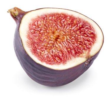 Beyaz arka planda incir meyvesinin yarısı izole edilmiş. Tam alan derinliği. kırpma yolu