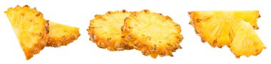 Beyaz arka planda izole edilmiş dilimlenmiş ananas. Egzotik meyve. kırpma yolu