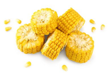 Beyaz arka planda izole edilmiş koçandaki taze mısır. kırpma yolu